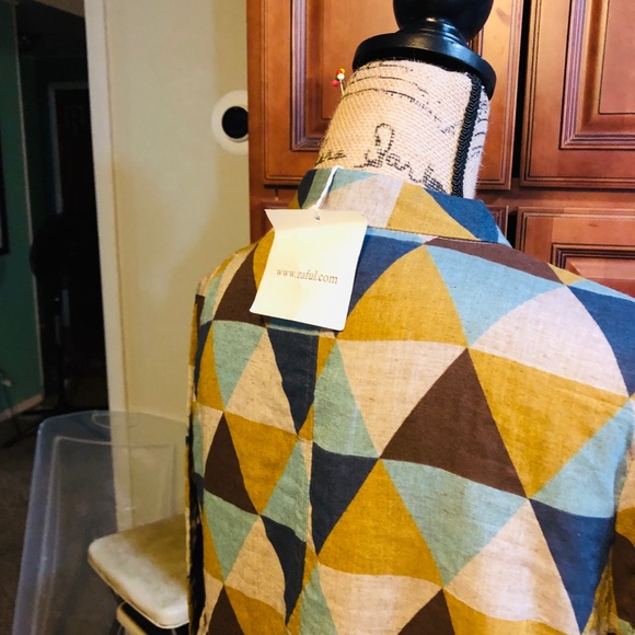 Top - Picture 3 of 3